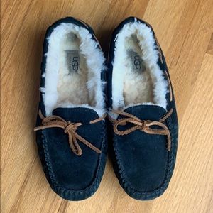 Ugg Dakota slipper
